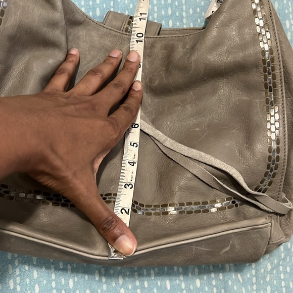 Lucky Brand Large Leather Shoulder Bag - Picture 12 of 15